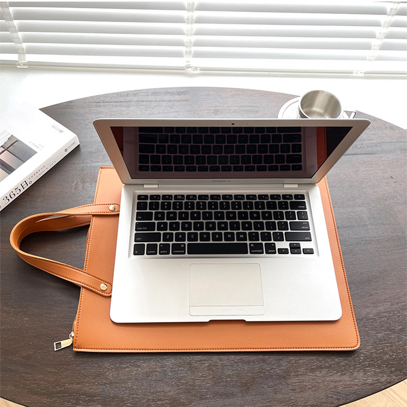 Luxury Design Custom Name Lapt - огляд і ціна Luxury Bags Office
