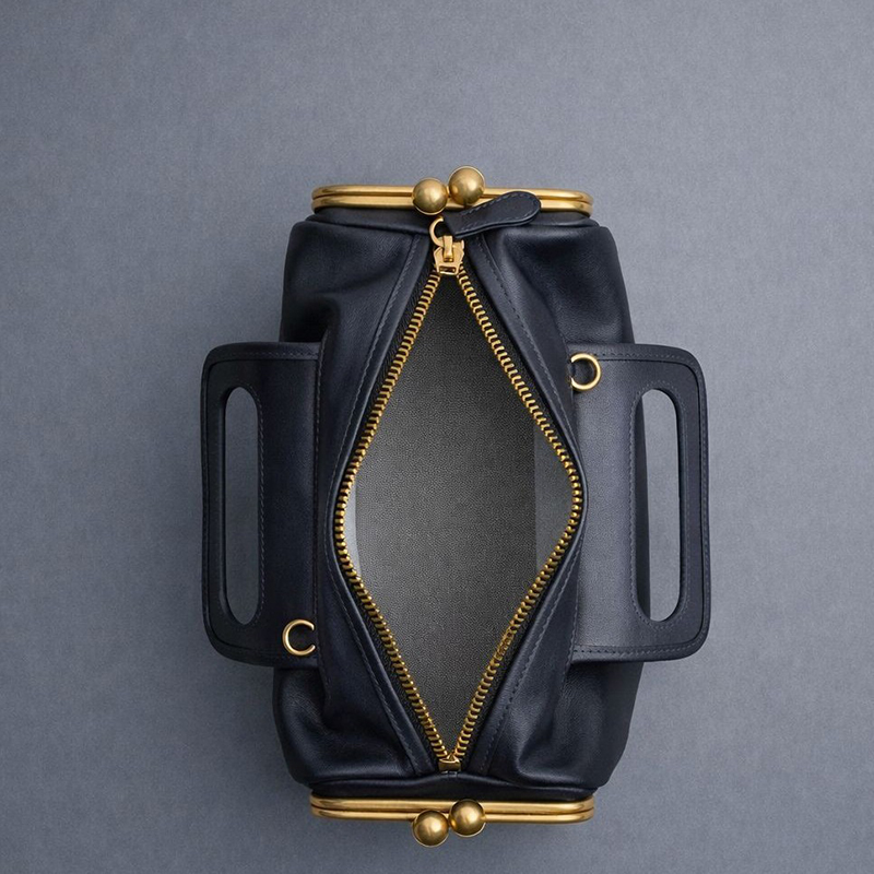 NEW Two side clamp design Fram - огляд і ціна Luxury Bags Without Logo