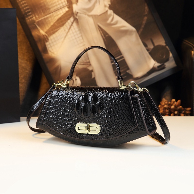 Women's saddle bag 2026, high- - огляд і ціна Luxury Bags Without Logo