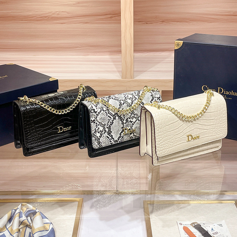 Original Retro Square Satchel  - огляд і ціна Luxury Bags Without Logo