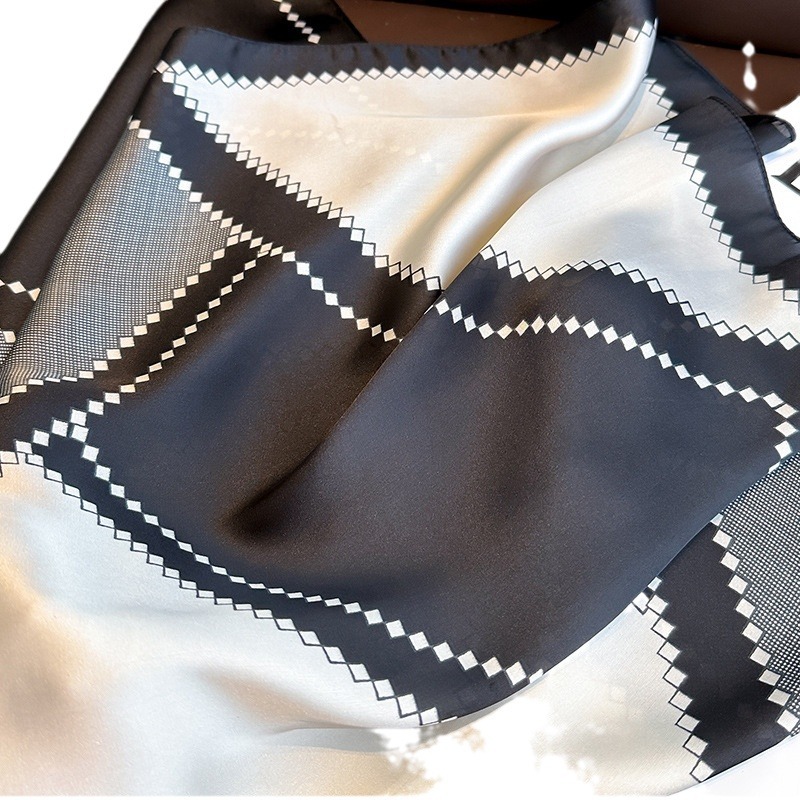 New Luxury Horse Pattern Silk  - огляд і ціна Luxury Bags Office