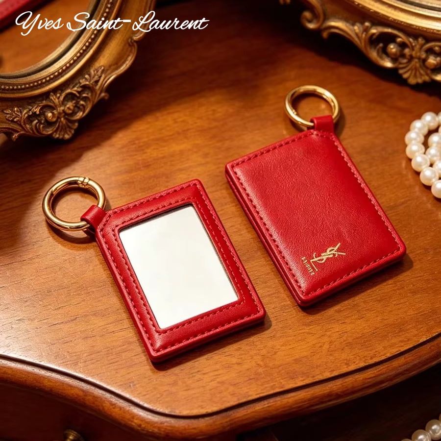 YSL  Red Leather Square Mini P - огляд і ціна Luxury Bags Mini